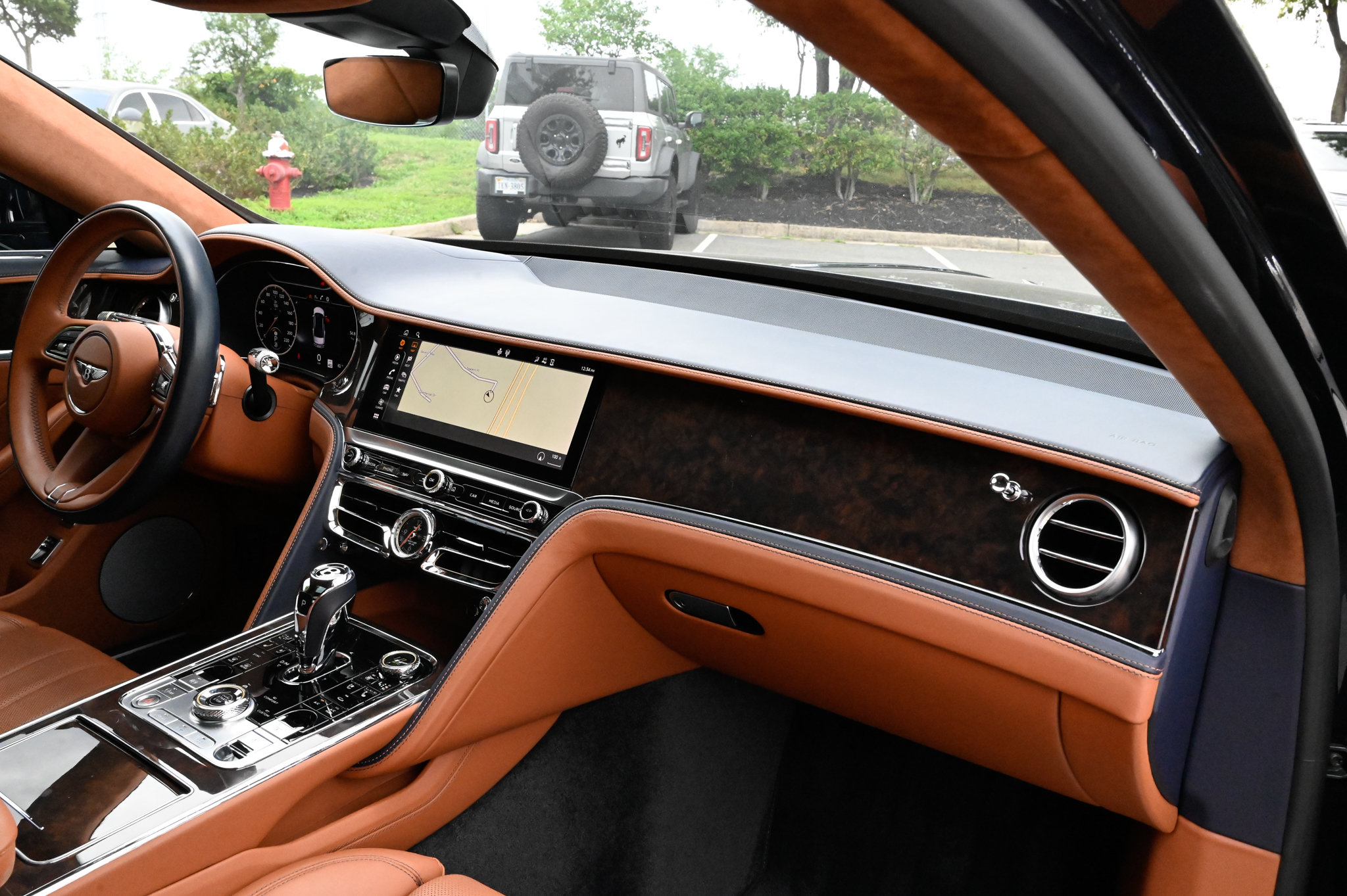 Used 2022 Bentley Flying Spur V8 AWD/4WD image 60