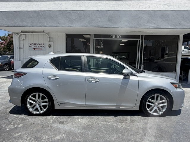 Used 2014 Lexus CT 200h FWD image 1