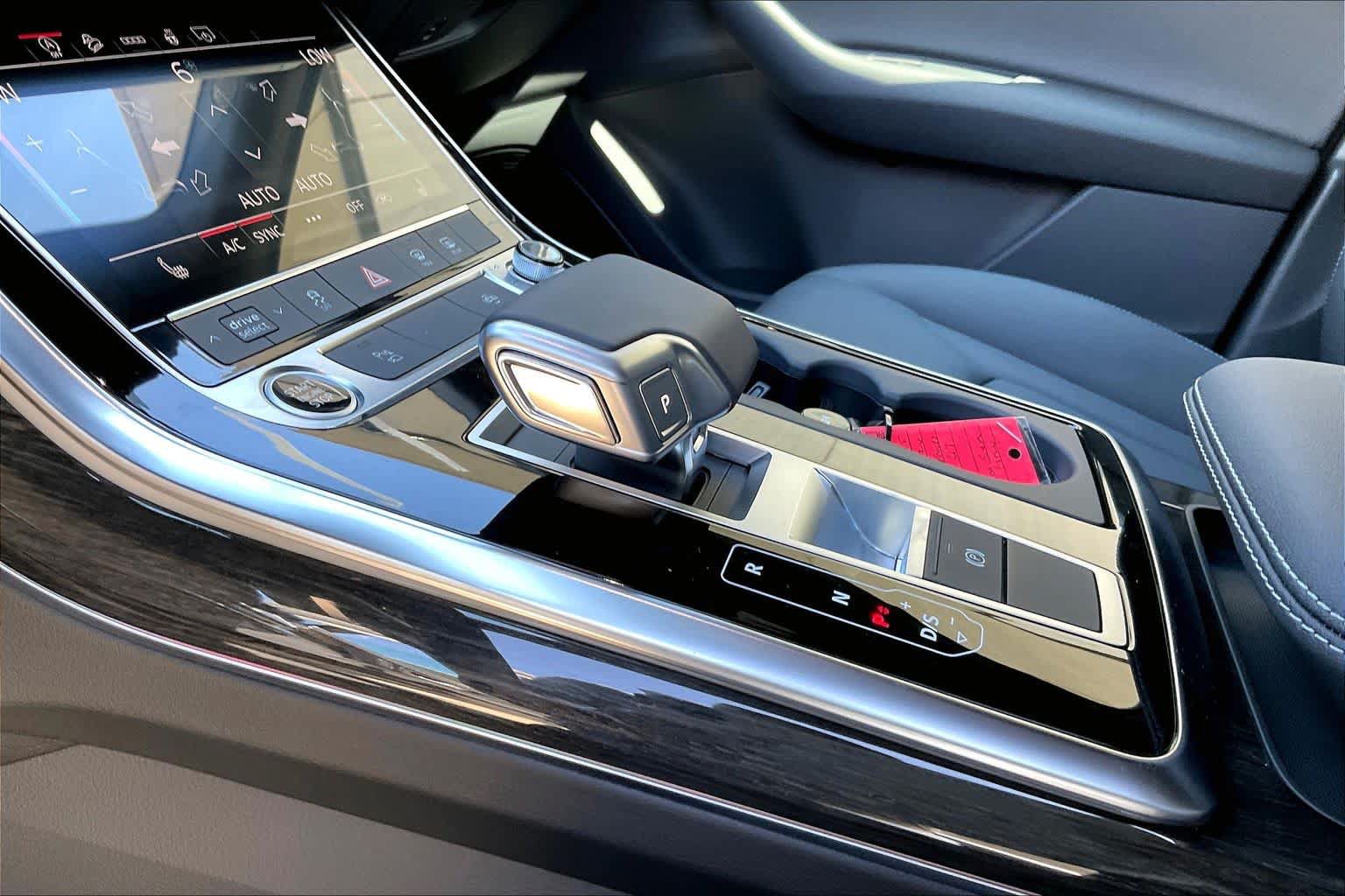 New 2026 Audi Q7 2.0T Premium AWD/4WD image 7