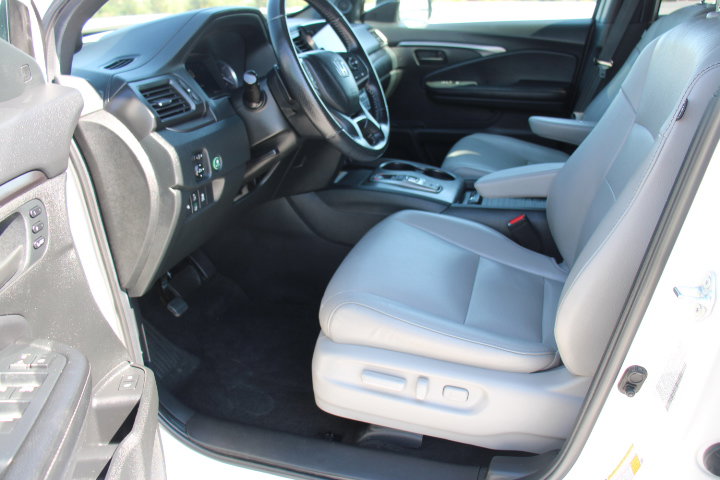 Used 2023 Honda Passport EX-L image 11