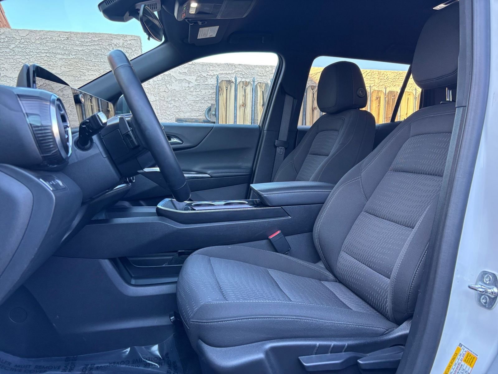 Used 2025 Chevrolet Equinox LT AWD/4WD image 28
