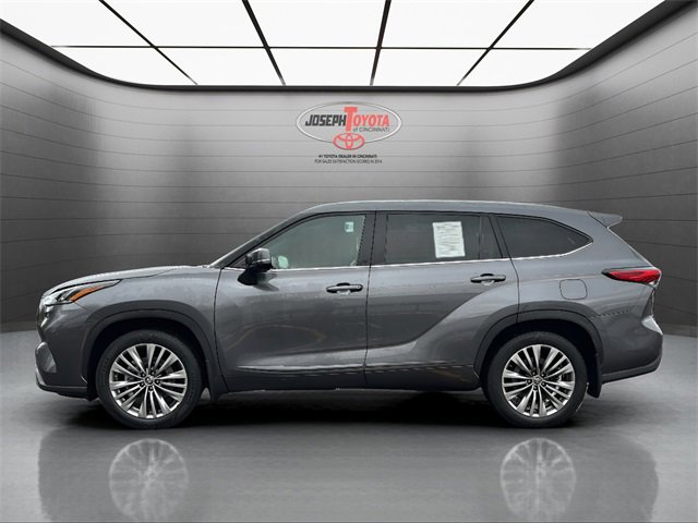 Certified 2021 Toyota Highlander Platinum image 2