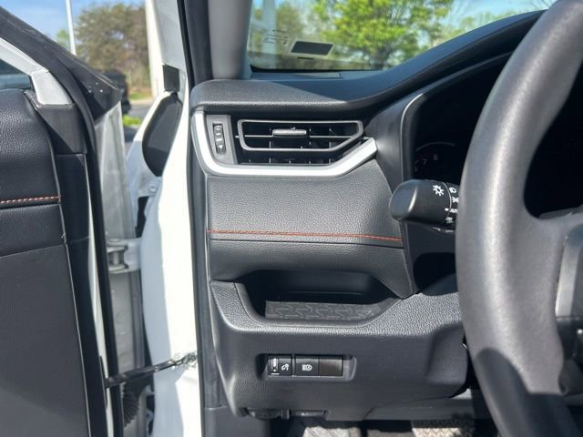 Used 2024 Toyota RAV4 Adventure image 28