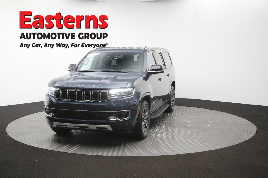 Used 2024 Jeep Wagoneer L Series II w/ Flexible Seating Group RWD image 62
