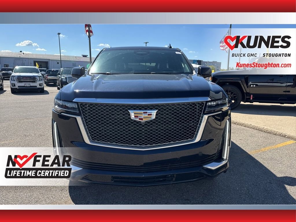 Used 2023 Cadillac Escalade Premium Luxury Platinum w/ Heavy-Duty Trailer Package image 5