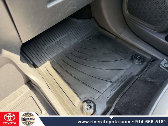 Certified 2023 Toyota Sienna XLE AWD/4WD image 20