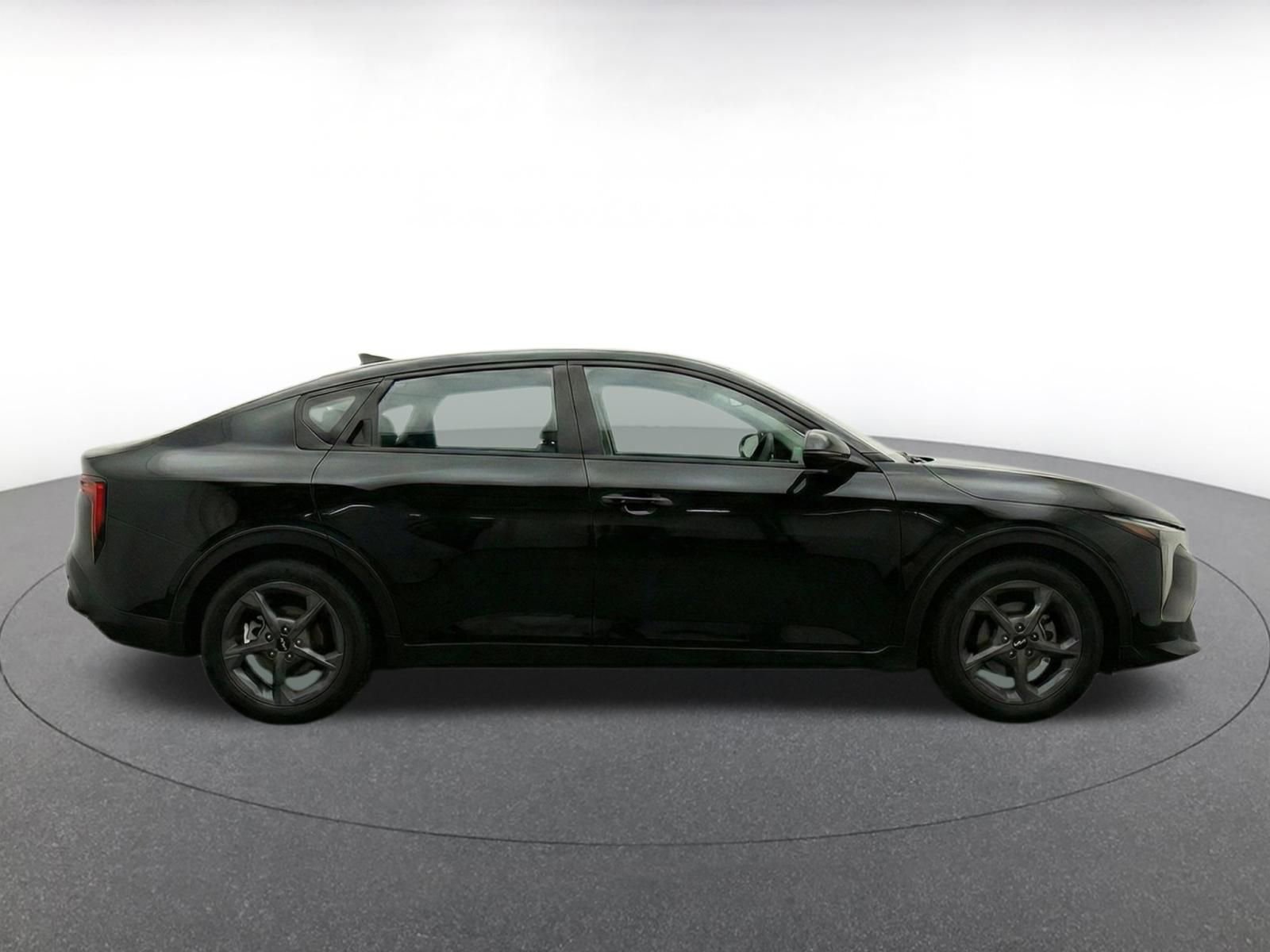 Used 2025 Kia K4 FWD image 10