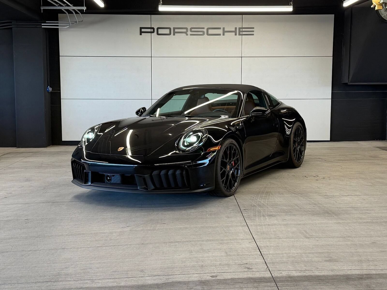 Used 2026 Porsche 911 Targa 4 GTS AWD/4WD image 1