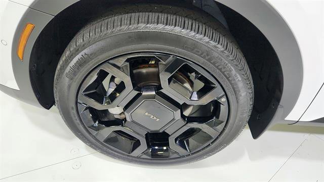 Used 2025 Kia Sorento SX Prestige w/ Sage Leather Package image 39