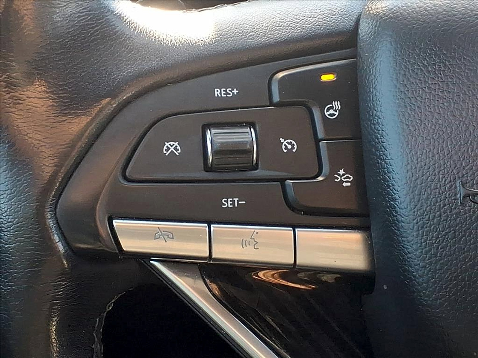 Certified 2021 Cadillac XT6 Premium Luxury image 18