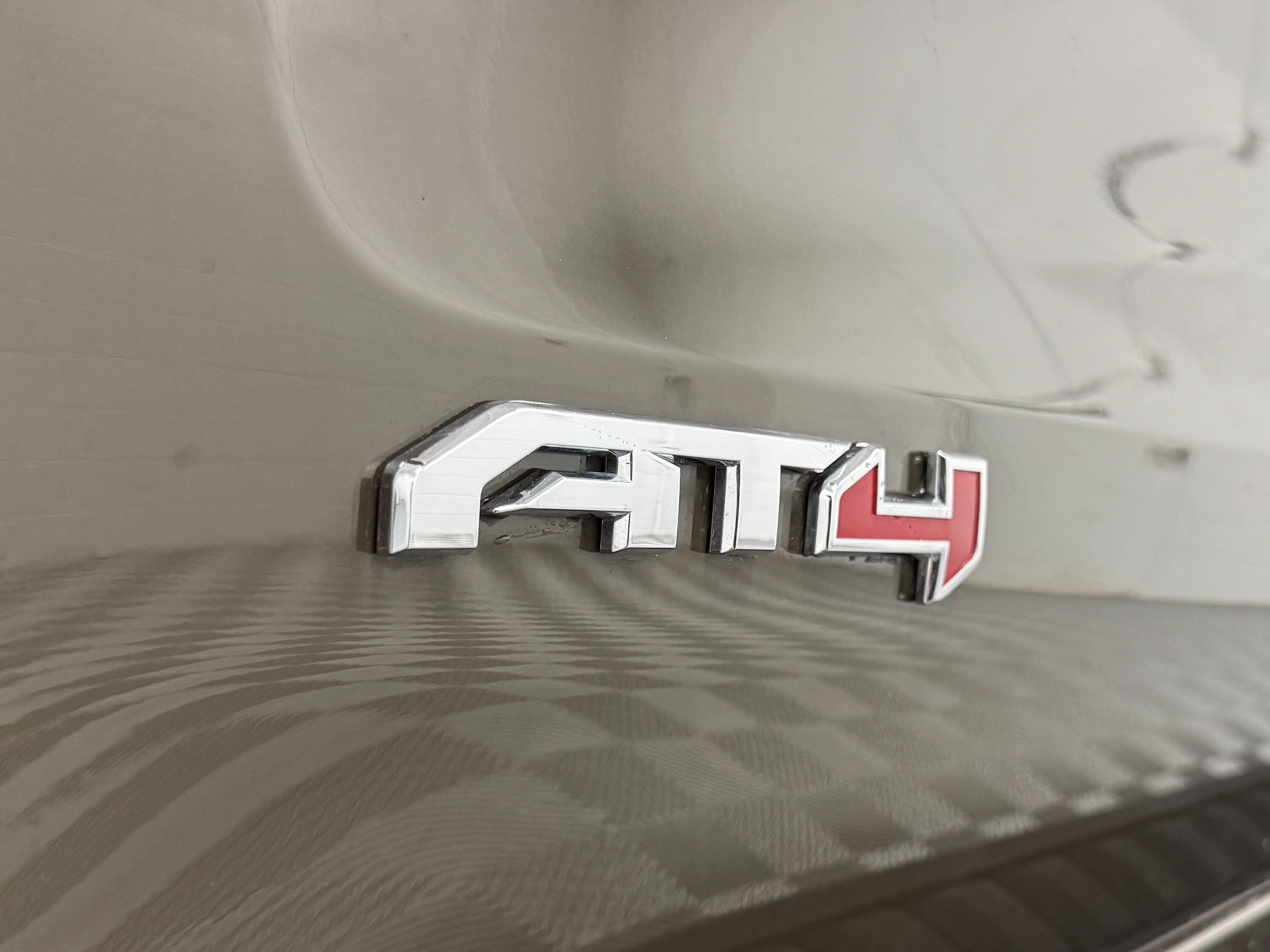 Used 2024 GMC Sierra 1500 AT4 w/ Technology Package AWD/4WD image 10