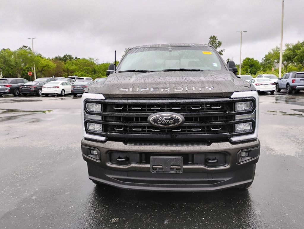 Used 2024 Ford F250 Lariat w/ Black Appearance Package image 11