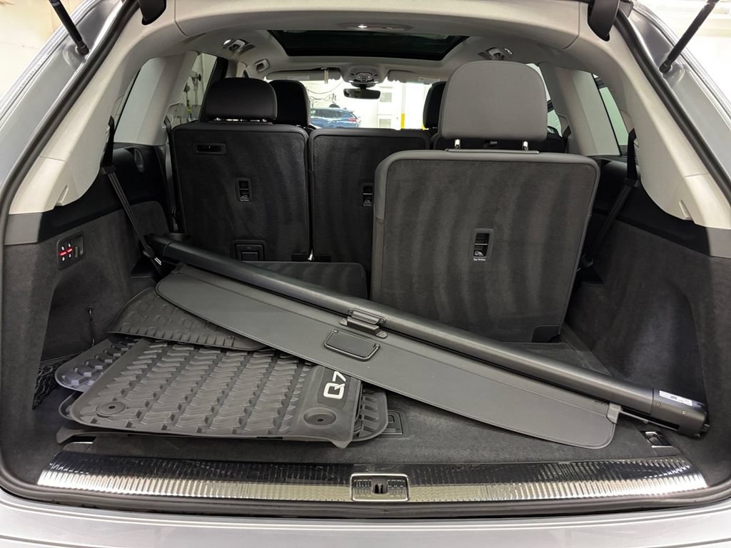 Used 2022 Audi Q7 3.0T Premium AWD/4WD image 17