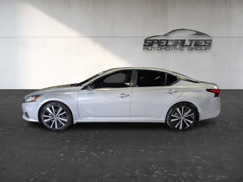 Used 2021 Nissan Altima 2.5 SR w/ SR Premium Package FWD image 7