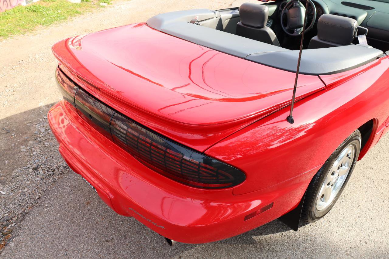 Used 1997 Pontiac Firebird Formula w/ Opt Pkg RWD image 4