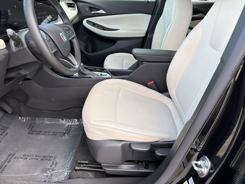 Used 2024 Buick Encore GX Preferred AWD/4WD image 16