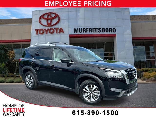 Used 2025 Nissan Pathfinder SL