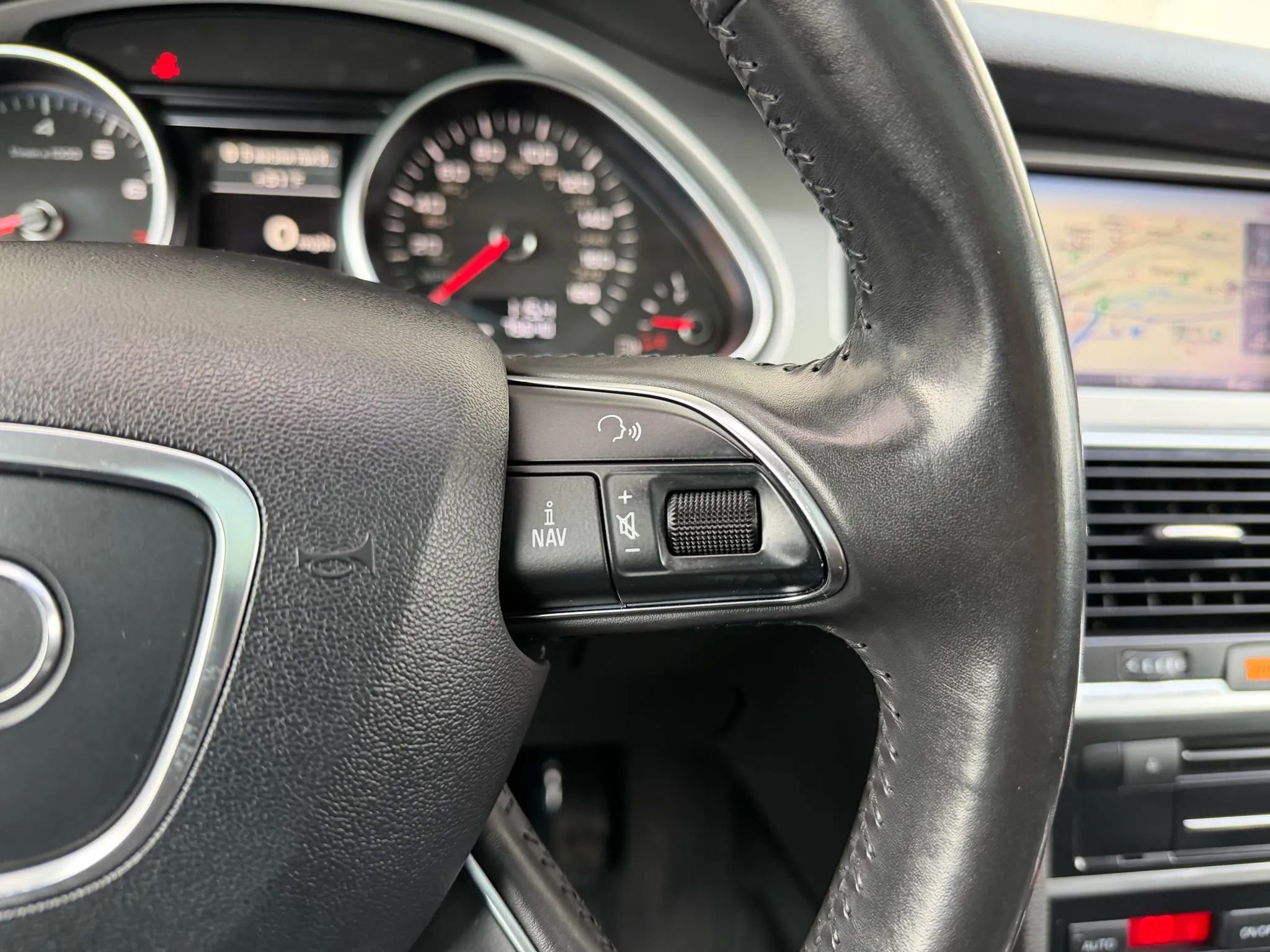 Used 2013 Audi Q7 3.0T Premium Plus image 29