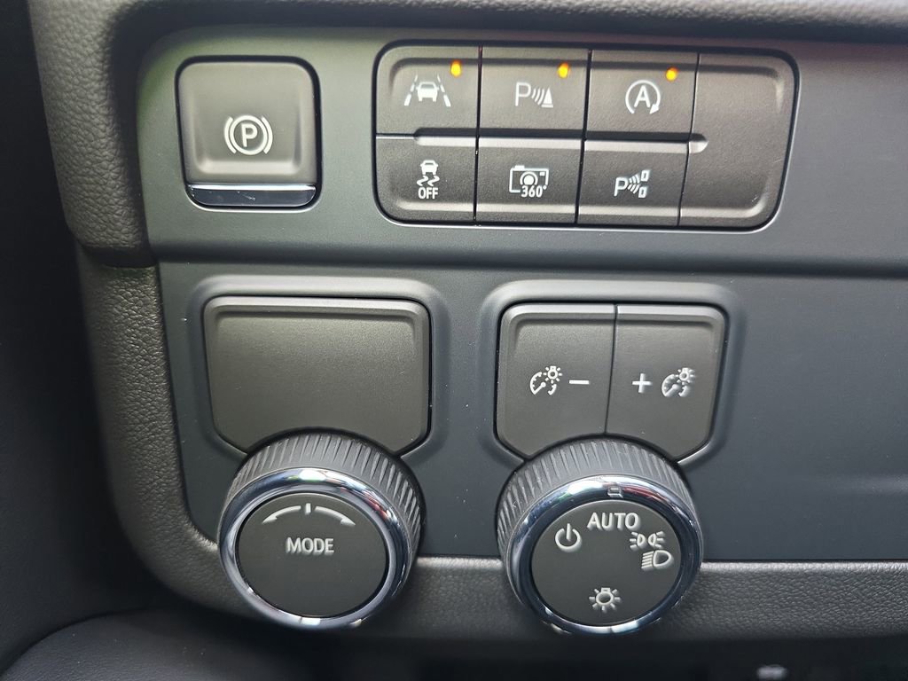 New 2026 Chevrolet Suburban LS w/ LPO, Dark Essentials Package image 26