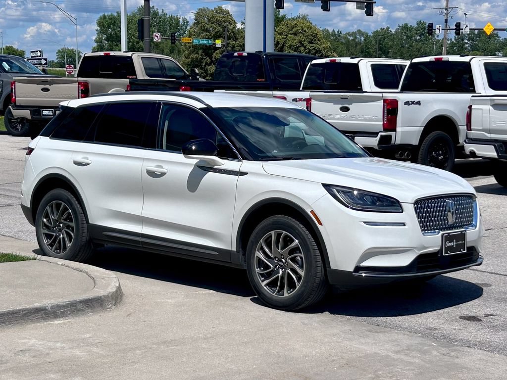 Used 2020 Lincoln Corsair AWD w/ Equipment Group 101A image 7