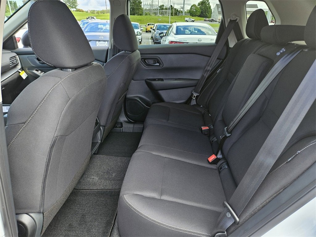 New 2026 Nissan Rogue S image 5