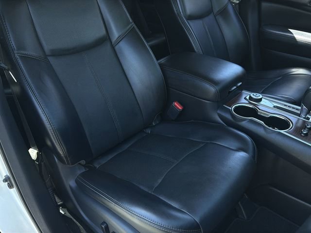 Used 2018 Nissan Pathfinder Platinum AWD/4WD image 38