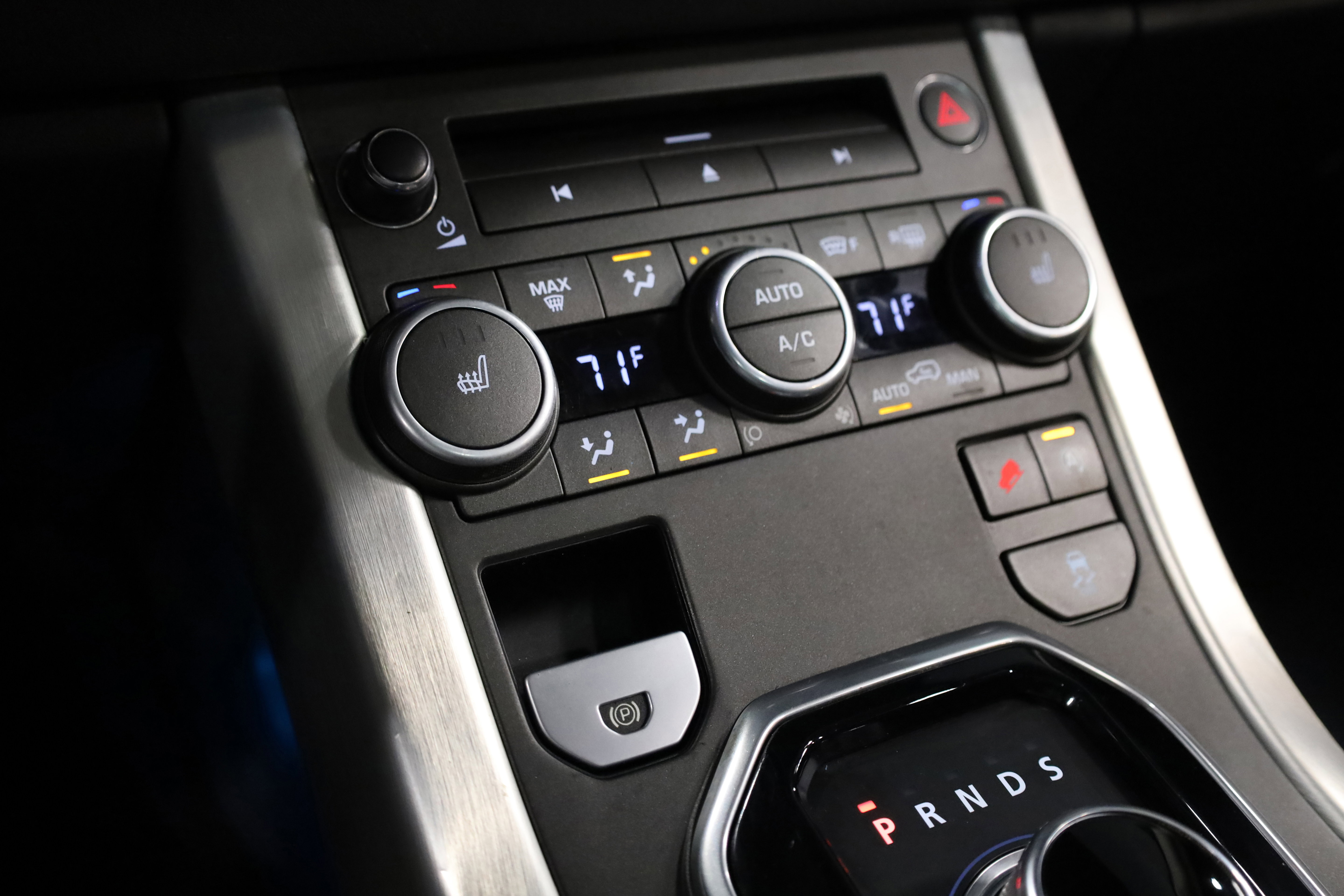 Used 2016 Land Rover Range Rover Evoque HSE image 29