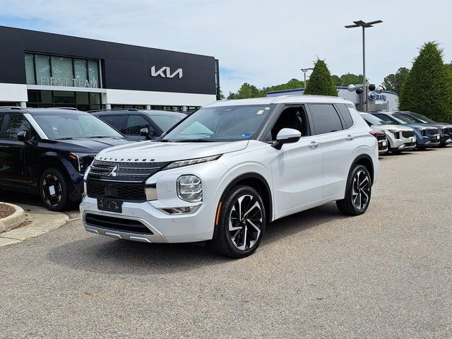 Used 2022 Mitsubishi Outlander SEL AWD/4WD image 1