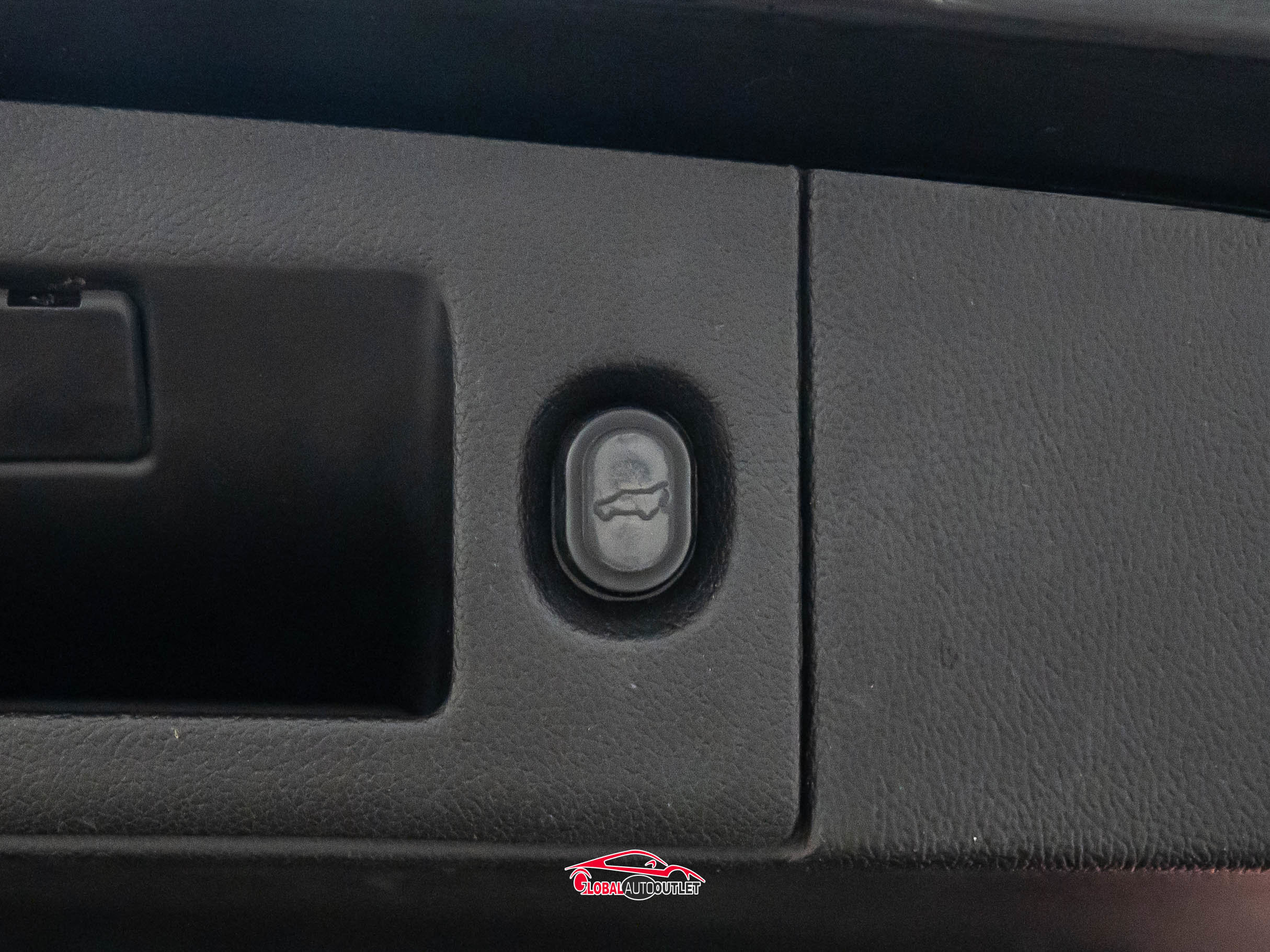 Used 2020 Cadillac Escalade ESV Premium Luxury w/ Escalade Sport Edition image 49