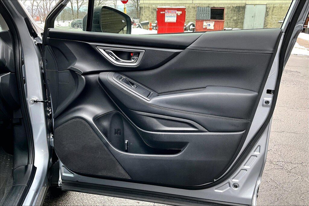 Used 2020 Subaru Forester Premium image 14