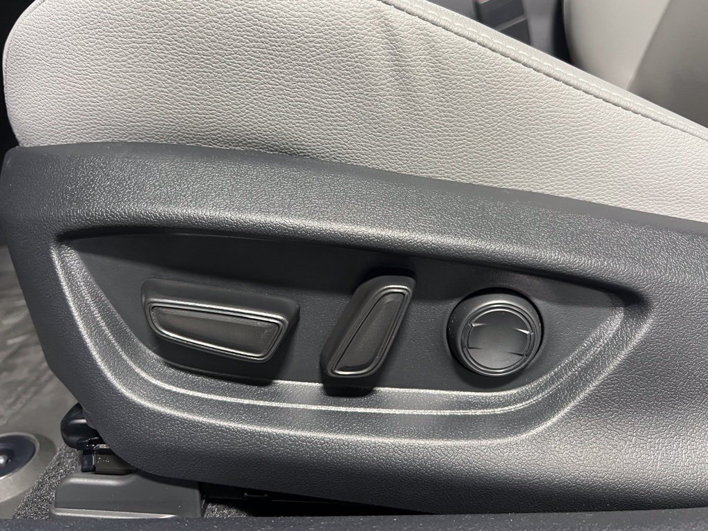 New 2026 Toyota Camry SE FWD image 14