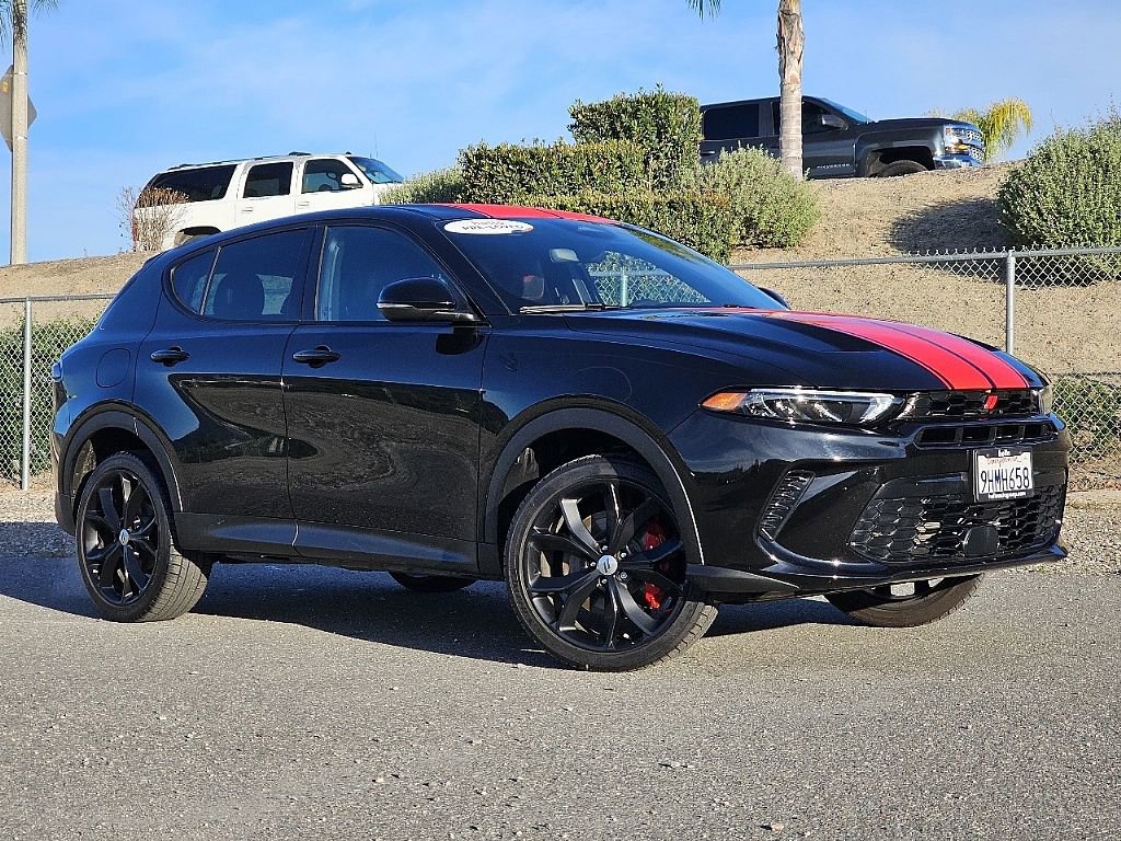 Used 2024 Dodge Hornet GT image 4