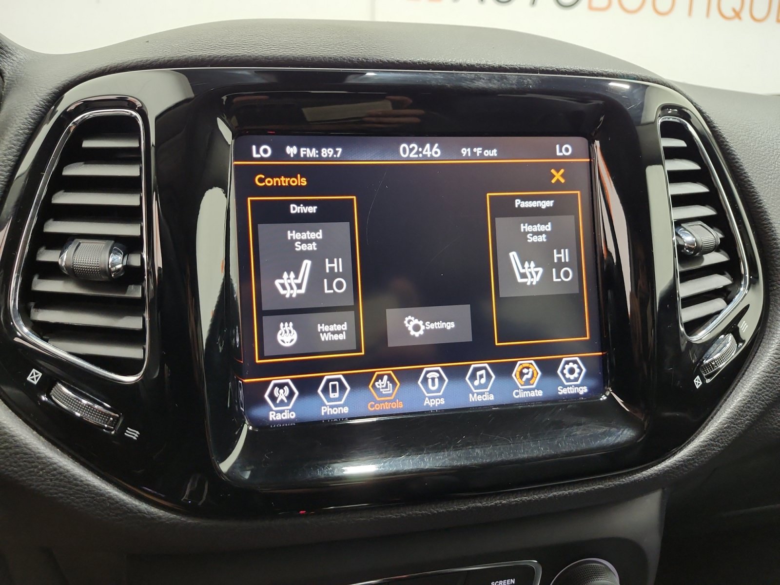 Used 2019 Jeep Compass Limited AWD/4WD image 18
