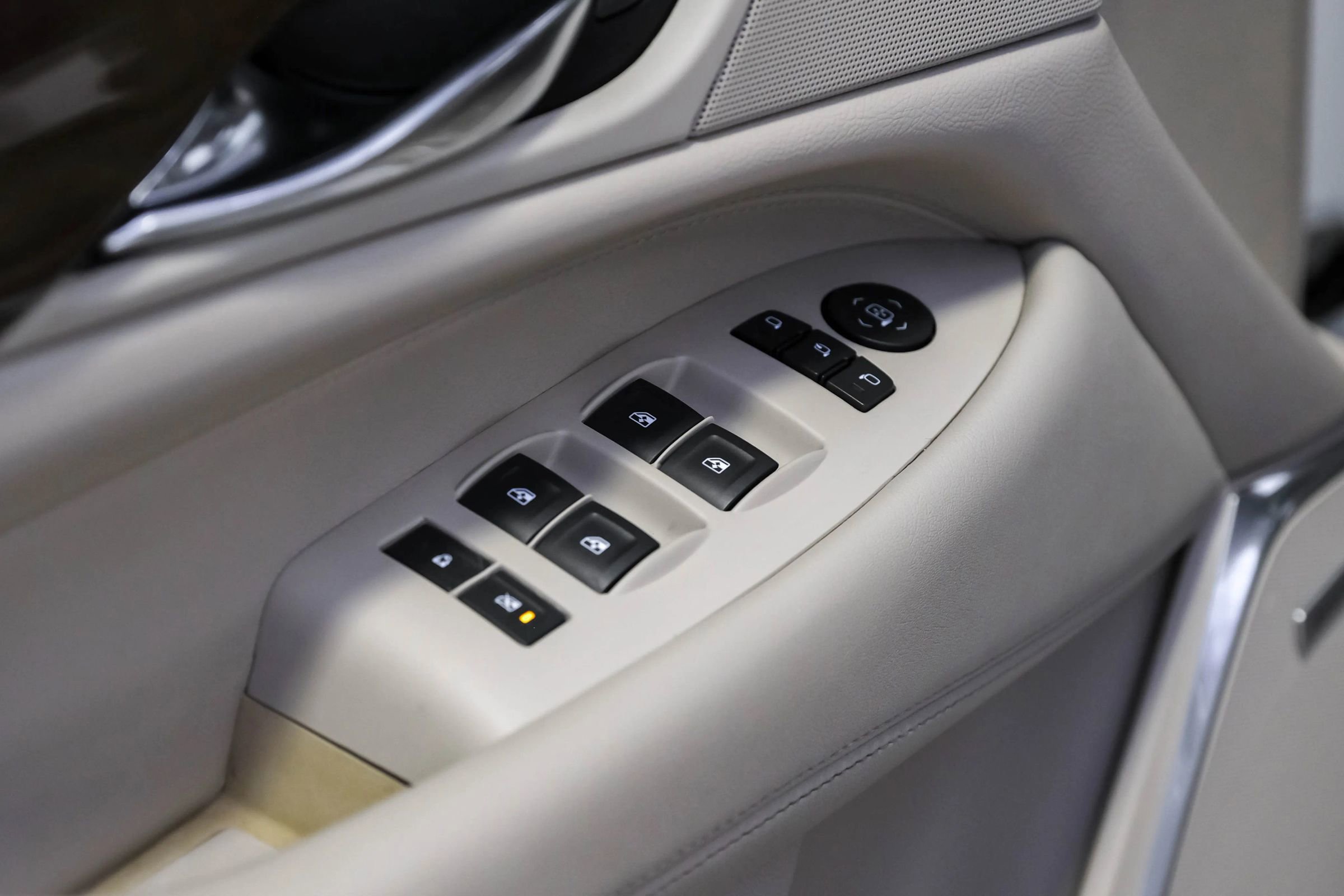 Used 2020 Cadillac Escalade Luxury RWD image 34