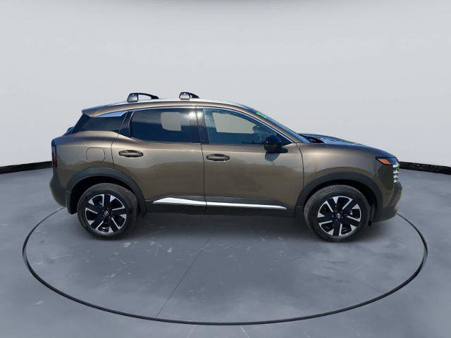 Used 2026 Nissan Kicks SR FWD image 4