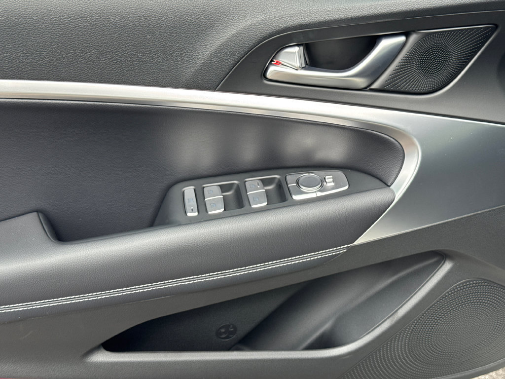 New 2026 Genesis G70 2.5T RWD image 10