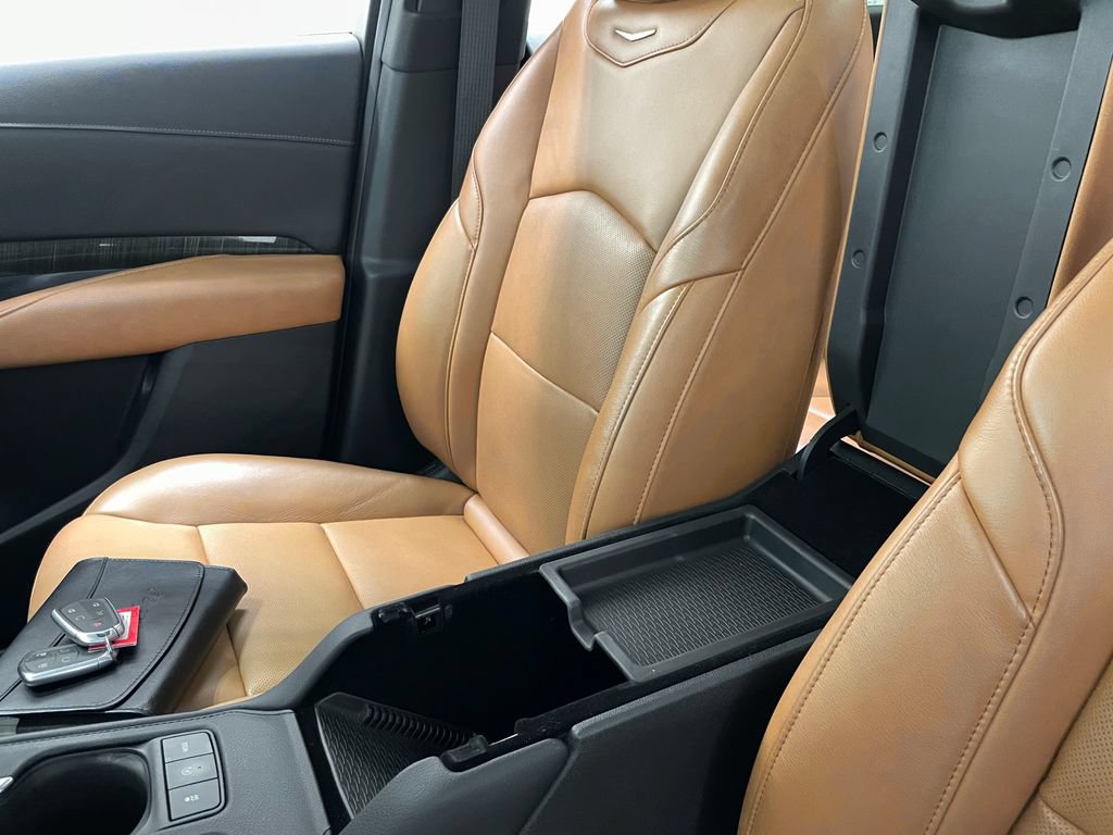 Certified 2019 Cadillac XT4 Premium Luxury AWD/4WD image 37