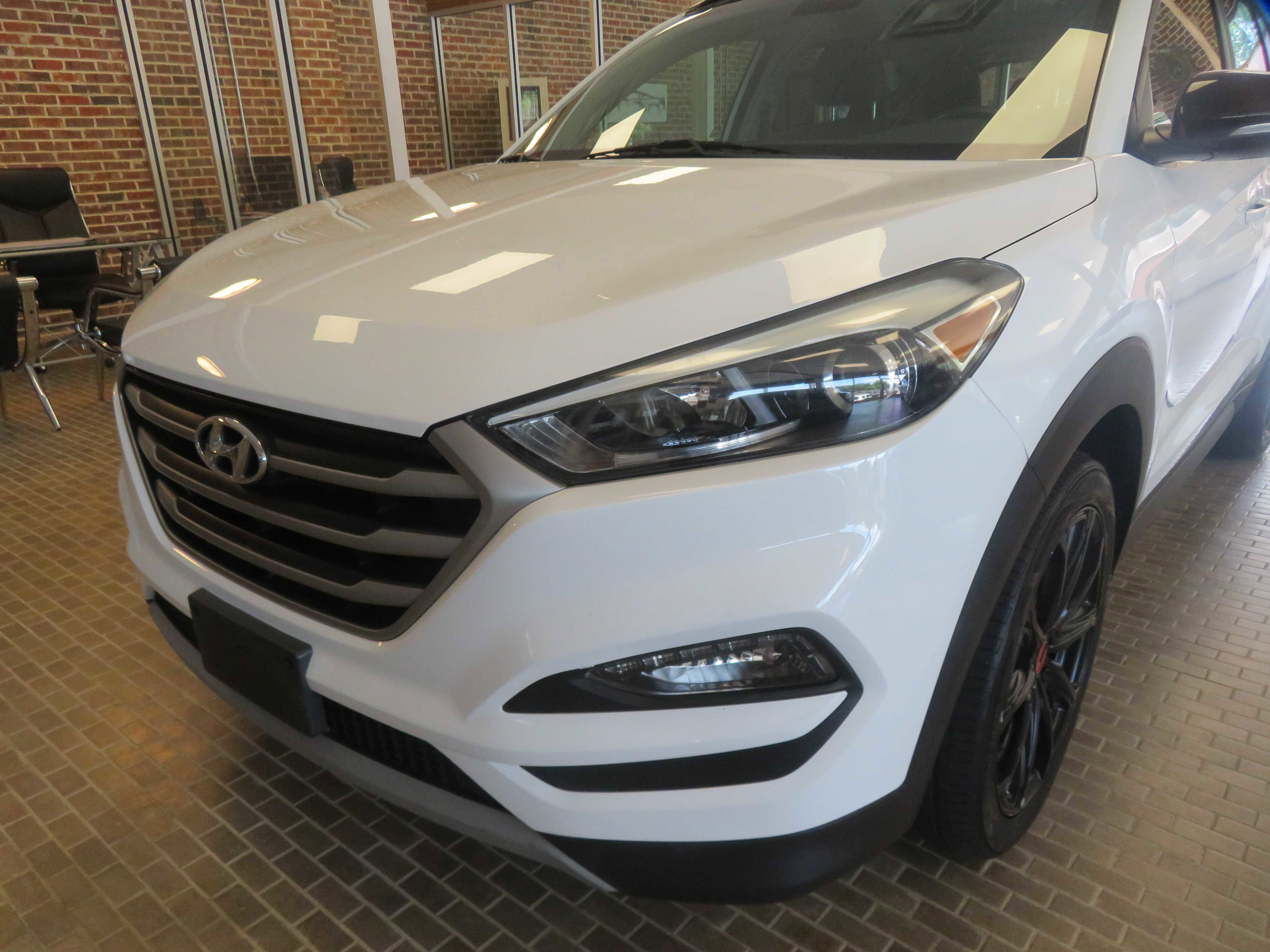 Used 2017 Hyundai Tucson Night AWD/4WD image 56