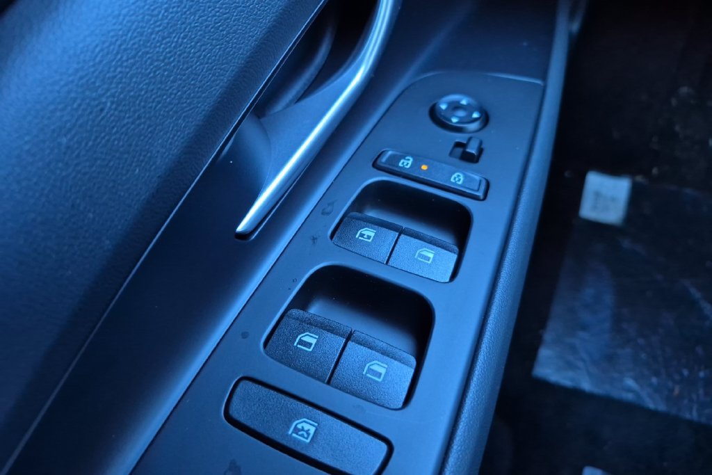 New 2026 Hyundai Elantra SE FWD image 29