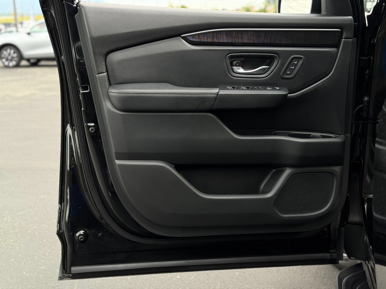 Certified 2025 Honda Pilot Elite image 13