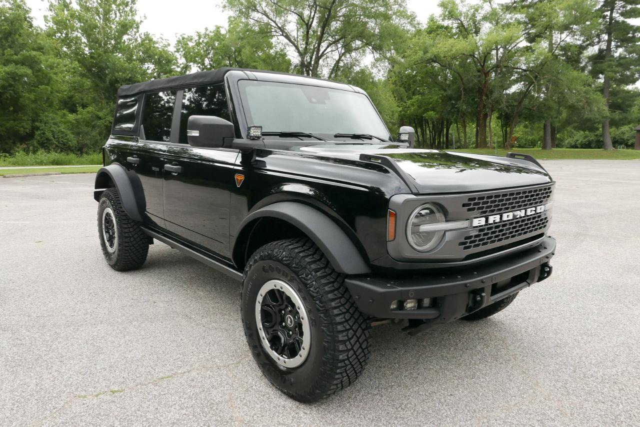 Used 2021 Ford Bronco Badlands AWD/4WD image 4