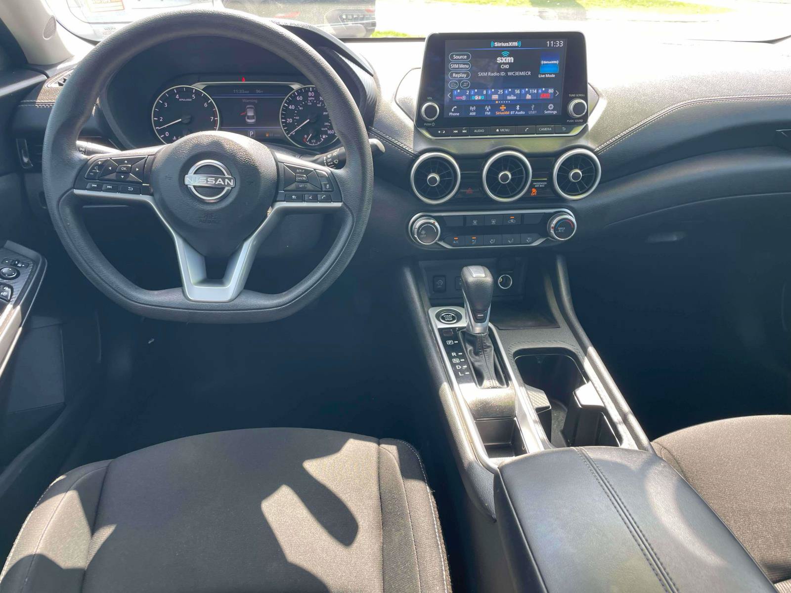 Used 2024 Nissan Sentra SV FWD image 13