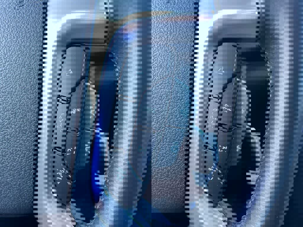 Used 2017 Chevrolet Traverse Premier image 30