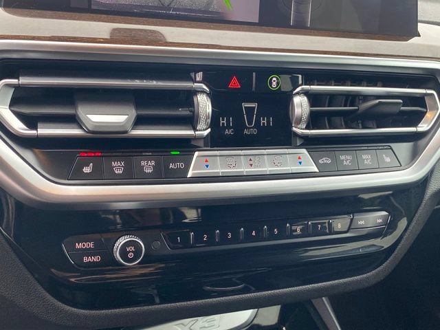 Used 2022 BMW X3 xDrive30i AWD/4WD image 13