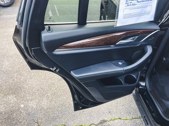 Used 2023 BMW X3 xDrive30i w/ Premium Essential Package image 13