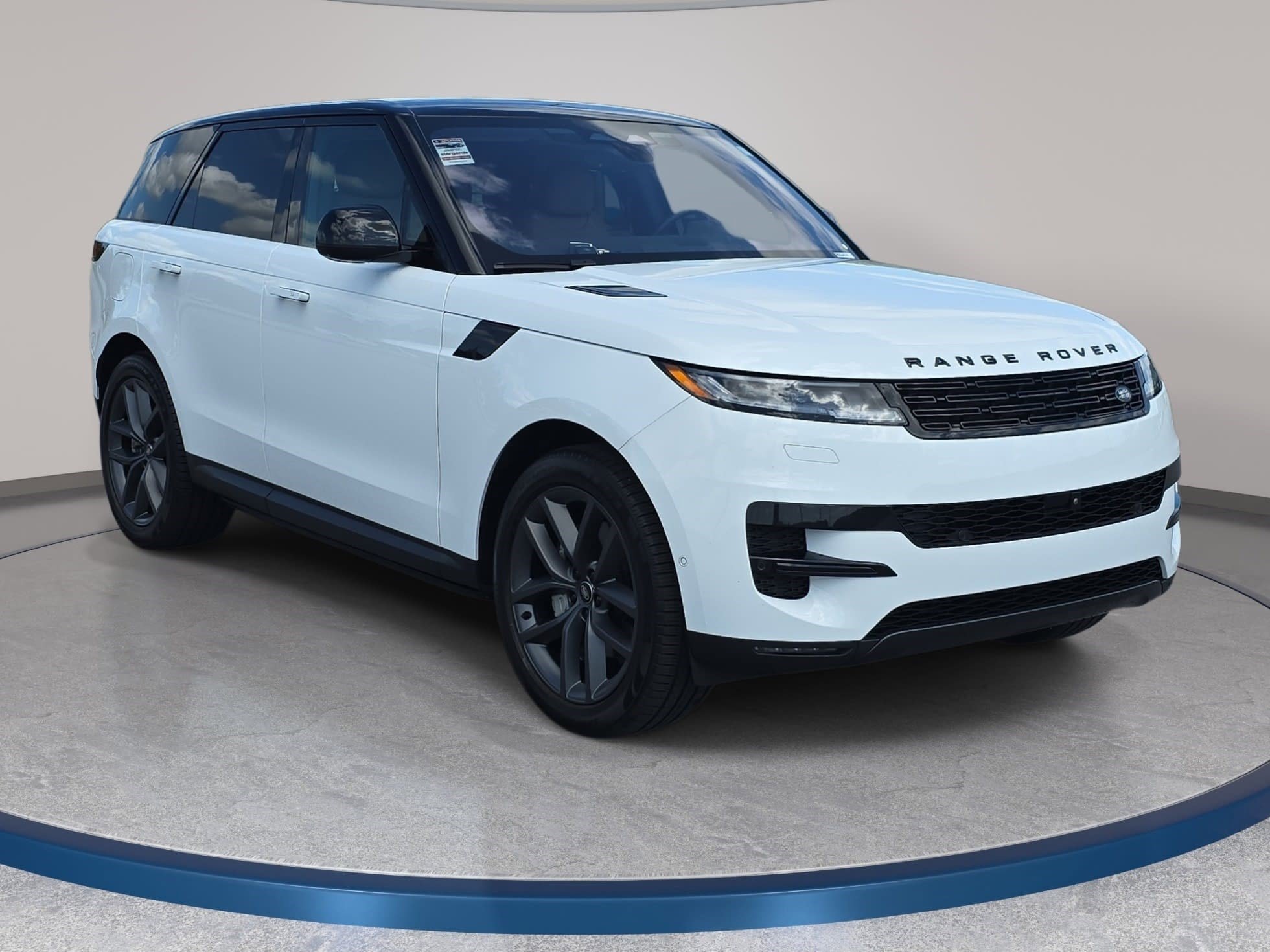 Used 2023 Land Rover Range Rover Sport SE AWD/4WD image 3