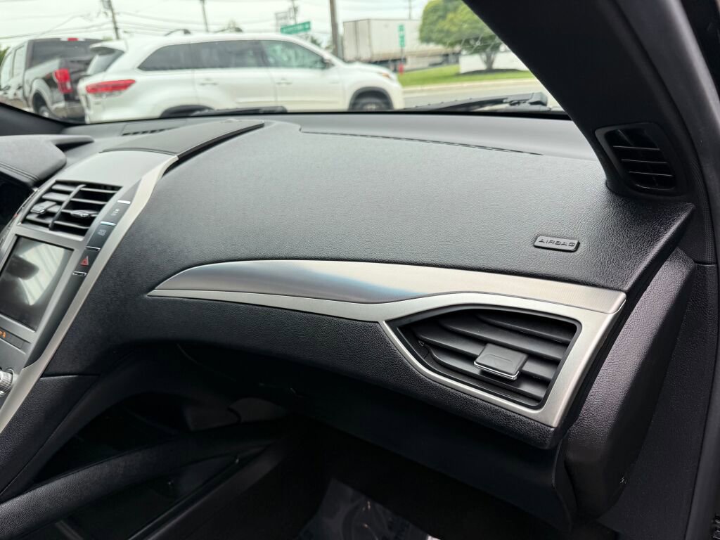 Used 2020 Lincoln MKZ Standard image 30