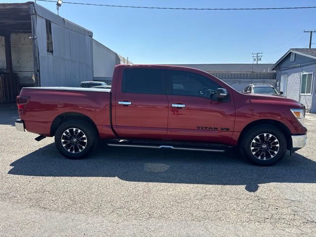 Used 2019 Nissan Titan SV RWD image 4