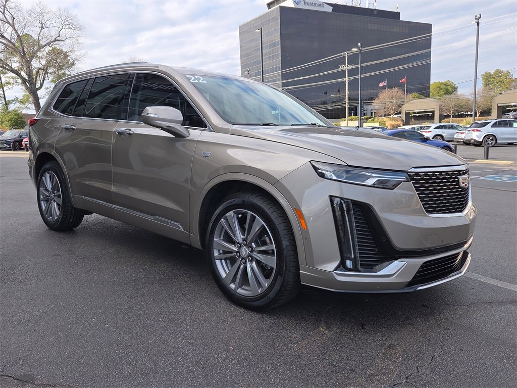 Used 2022 Cadillac XT6 Premium Luxury w/ Technology Package image 7