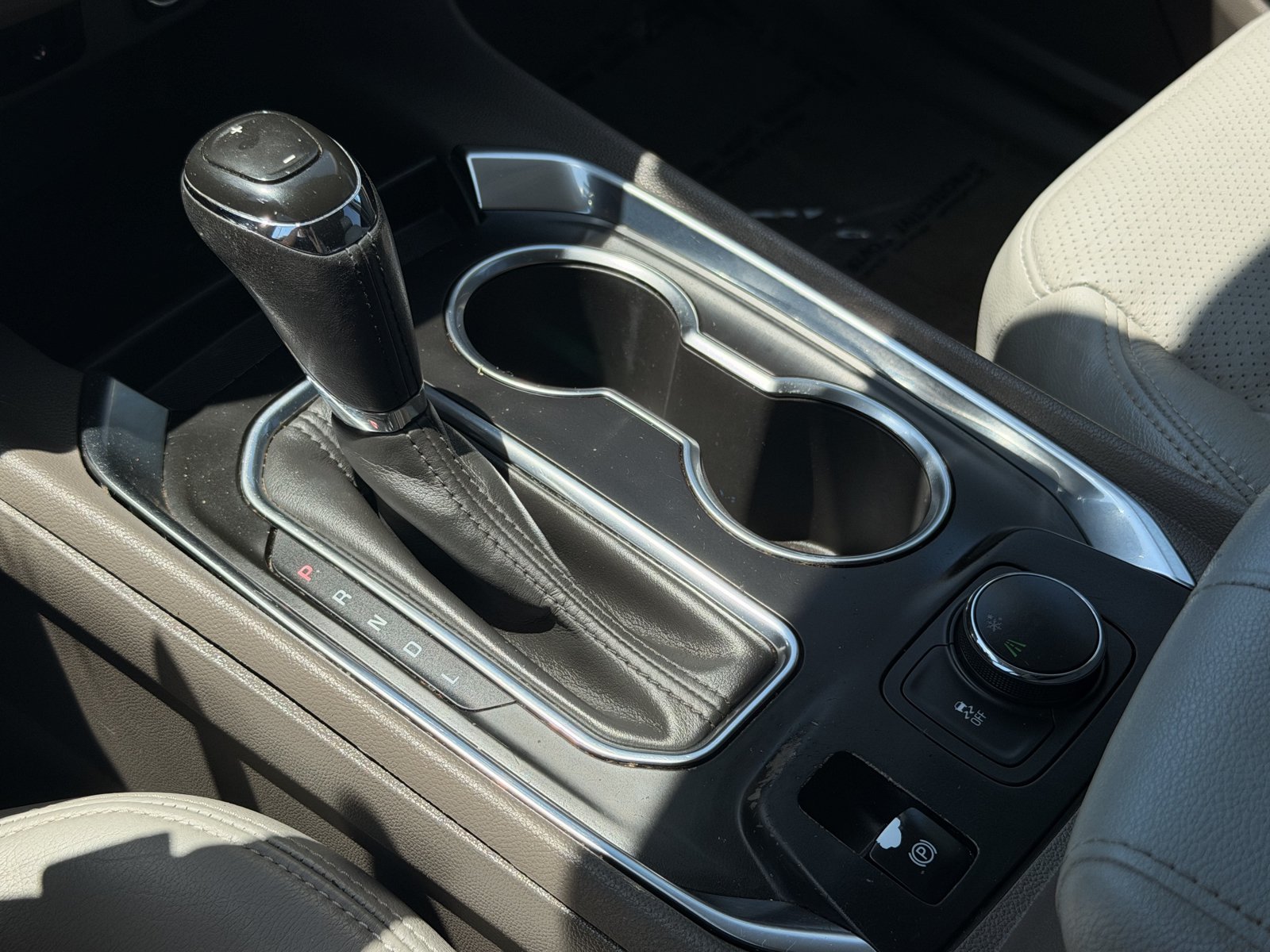 Used 2019 Chevrolet Traverse LT FWD image 26